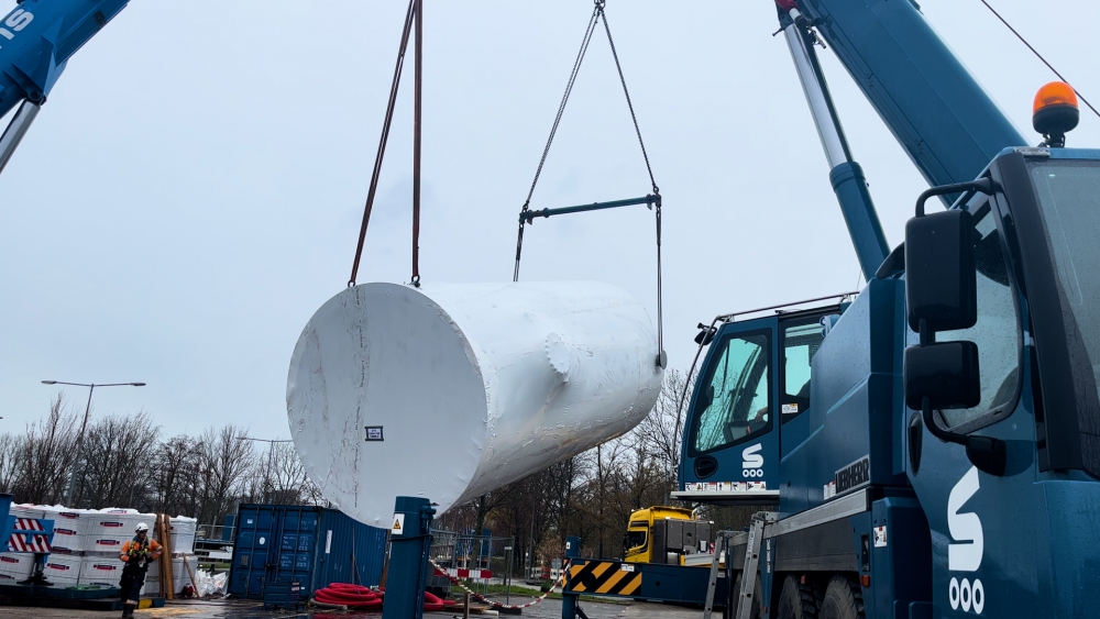 Komst van enorme ‘buffertanks’ vormt startschot van Warmtenet Groenoord