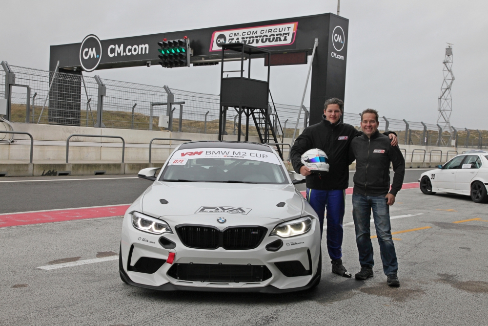 Debuut Schiedamse autocoureur Jayden Post in BMW M2 Cup