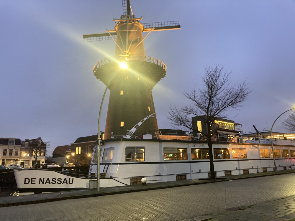 Eerste 15 asielzoekers aangekomen in Schiedam