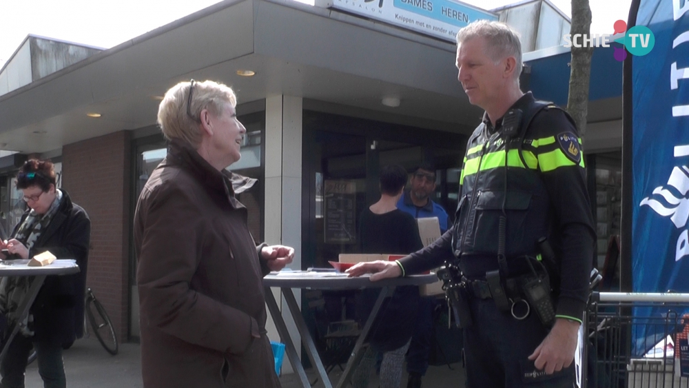 De politie en de gemeente komen naar je toe