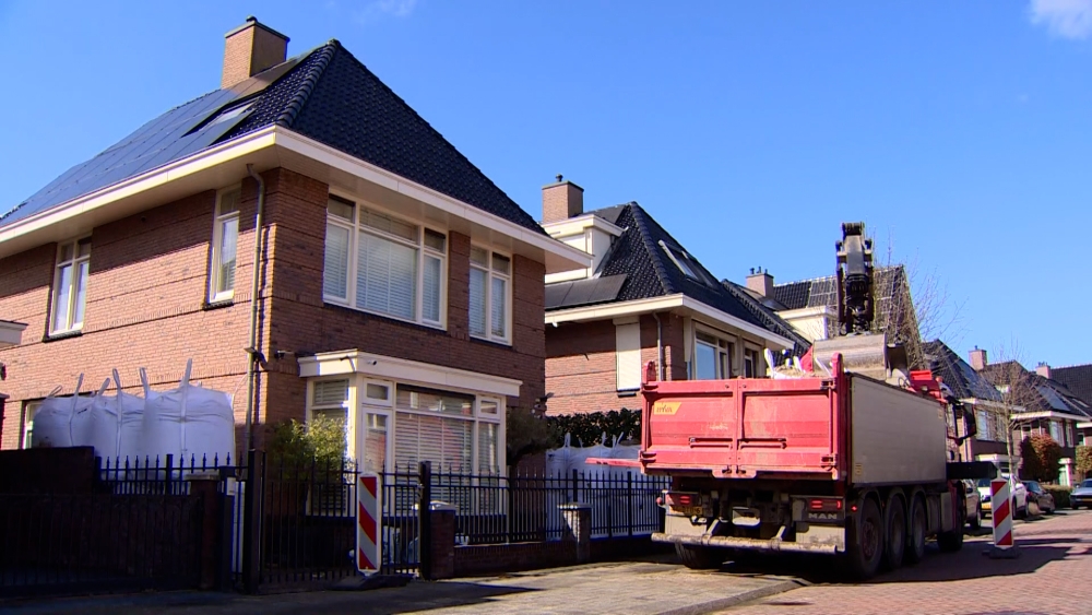 Zandzakken weg bij Vlaardingse loodgieter tot schrik buren