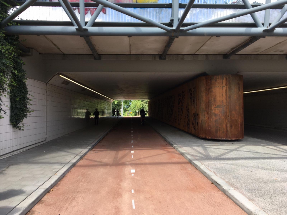 Fietspad Parkweg is nu klaar, maar kunstwerk kampt met storing