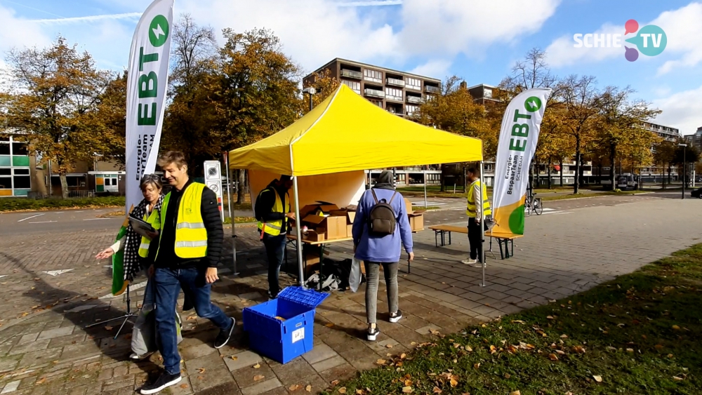 Meer dan 20 vrijwilligers van het EnergieBespaarTeam &#039;fixen&#039; 43 woningen