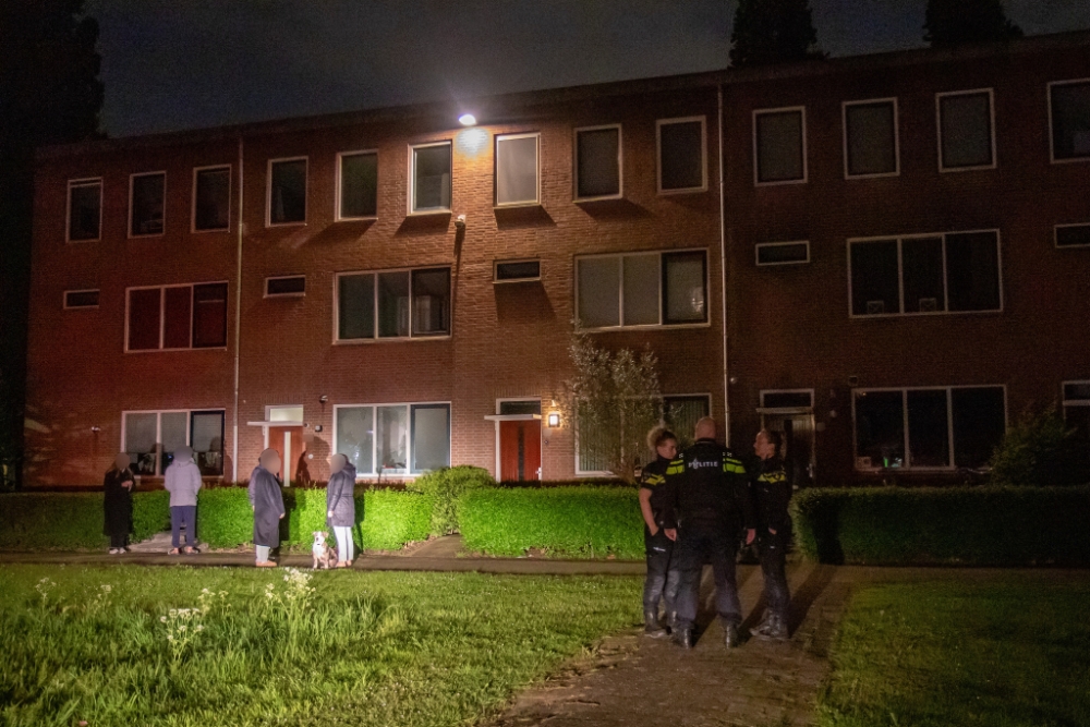 Geen explosie maar baksteen door ruit gegooid