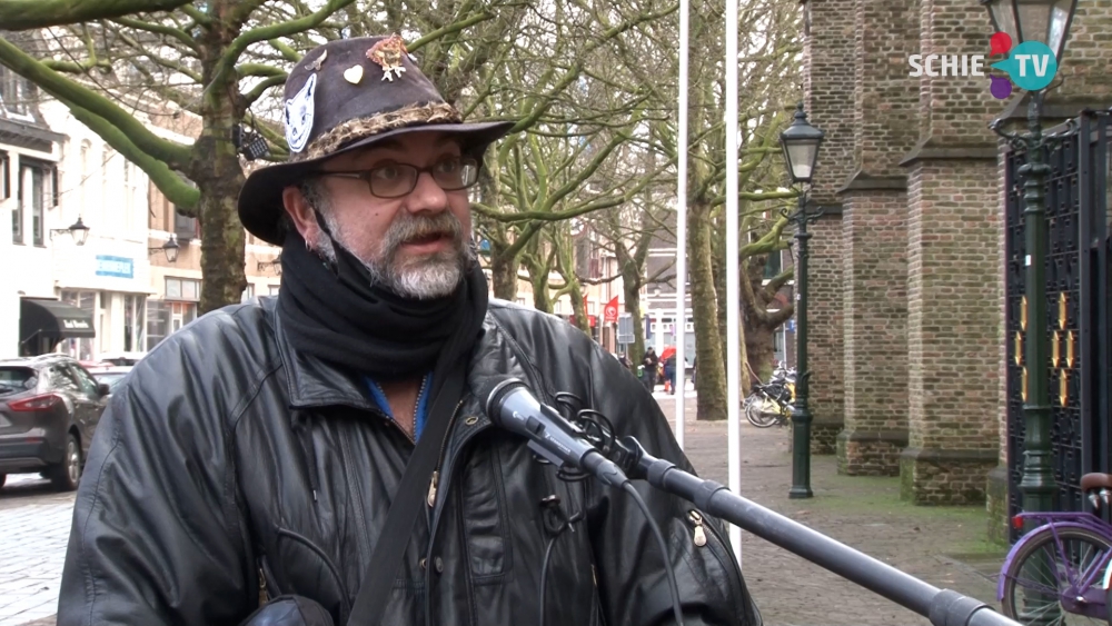 De Stem van Schiedam: Kerkklokken in plaats van vuurwerk, een goed idee?