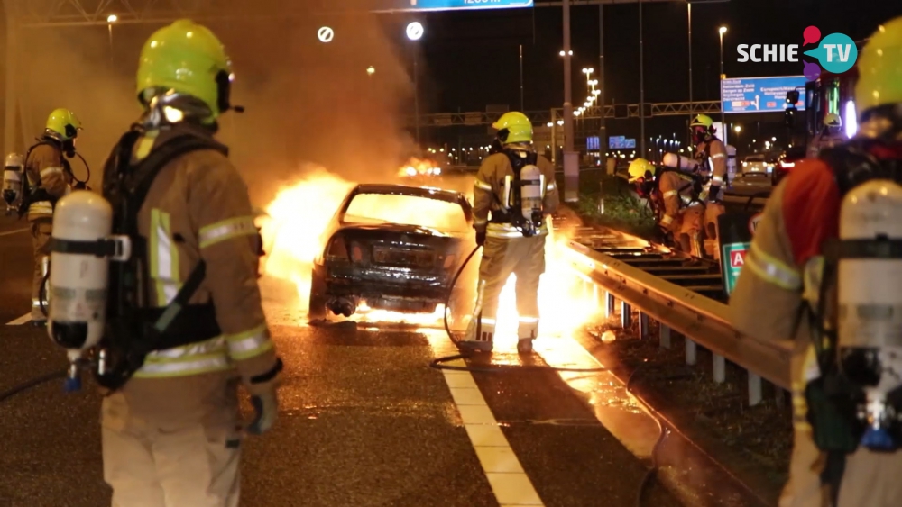 Brandweer rukt twee keer uit brand in voor dezelfde auto