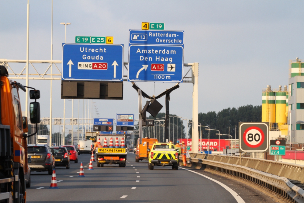 Matrixborden kapot gereden boven A20