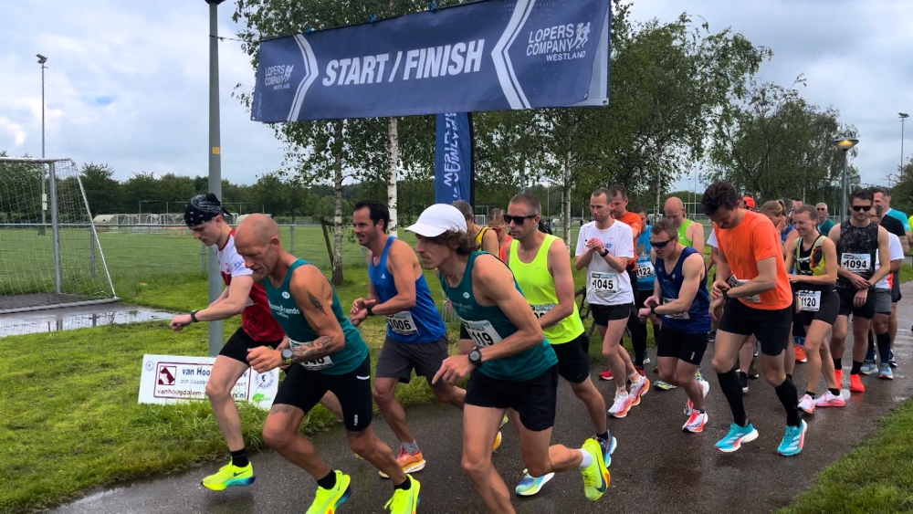 Marathon Vlaardingen van start met mooi weer