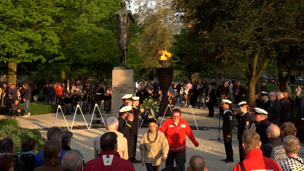 Scouts worden onwel tijdens dodenherdenking op de Plantage