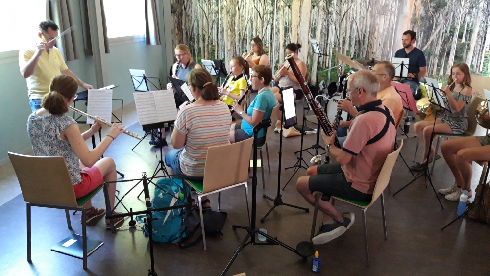 Optreden leerlingenorkest St. Radboud op de Grote Markt