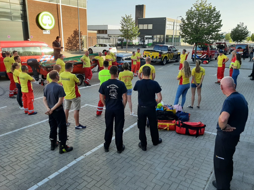 Reddingswerkers uit onze regio gaan helpen in Limburg