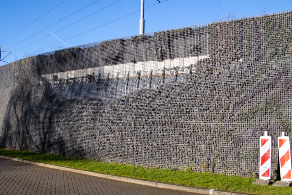 Risico op vallende lavastenen aan de Brederoweg