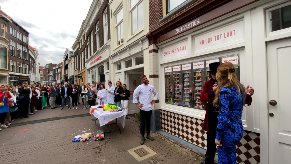 Primeur in Schiedam: eerste chocolade automatiek geopend bij De Bonte Koe